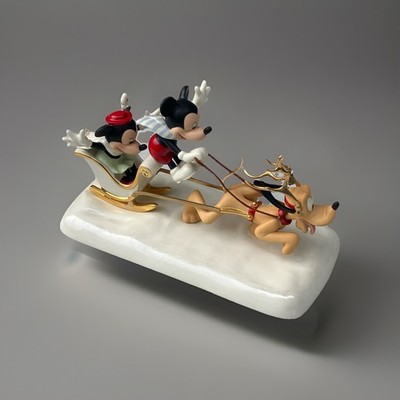 Lenox Disney Showcase Collection Mickey's Snowy Romance Christmas