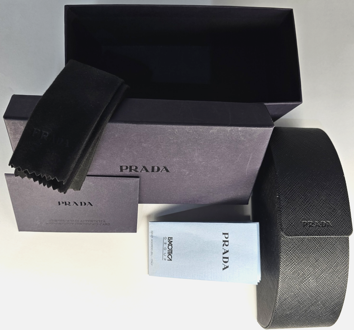RARE nos PRADA 32021 AGORDO Black Sunglasses Hard Case Set
