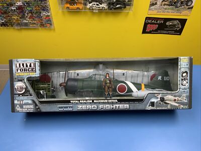BBI ElLITE FORCE WWII ZERO FIGHTER FIGHTER SCALE 1/18 W/ PILOT