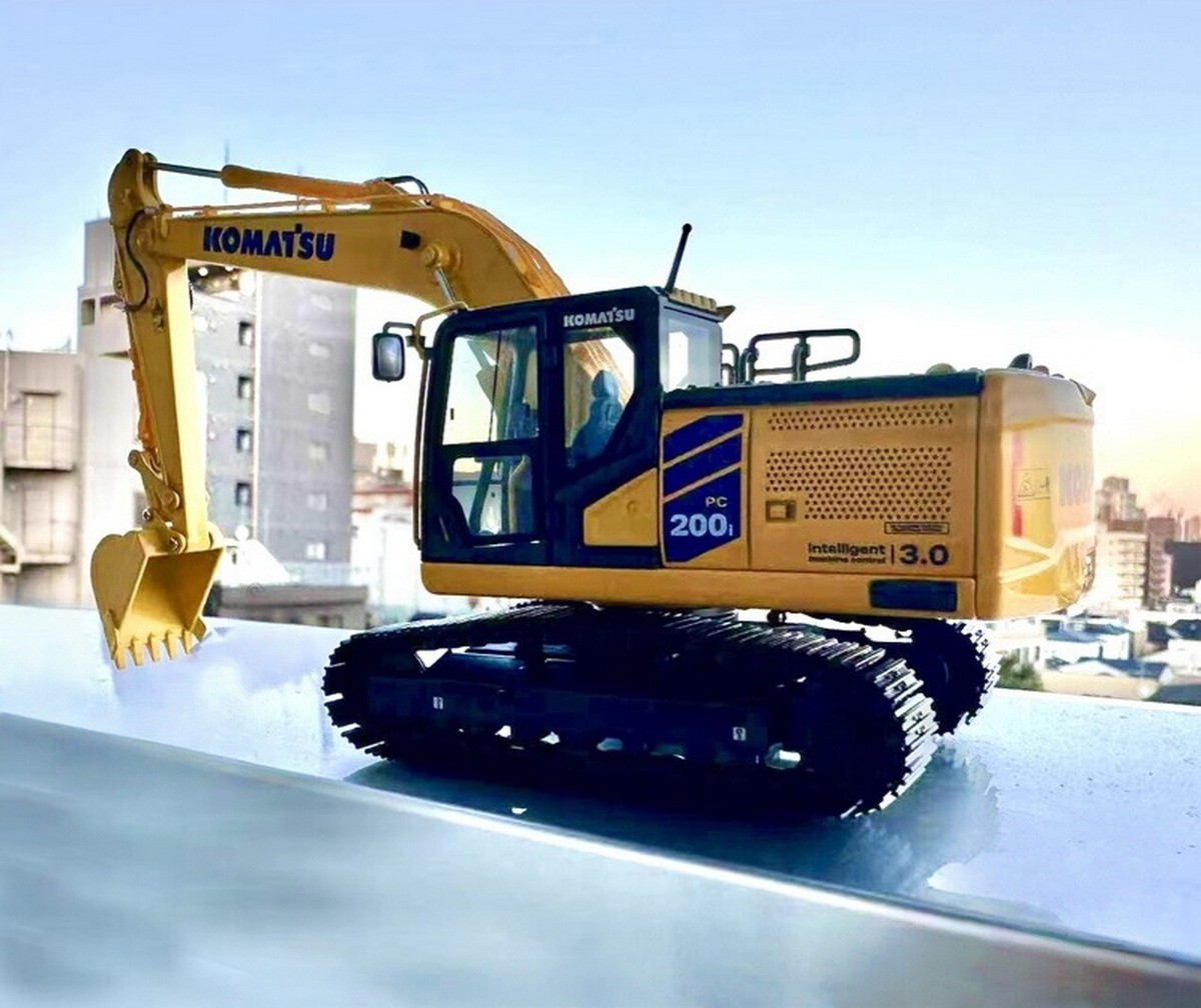 1/50 KOMATSU PC200i-12 エクスカベーター 1/50 s-l400.jpg