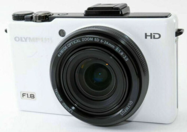 Olympus XZ-1 compact digital camera with original accessories