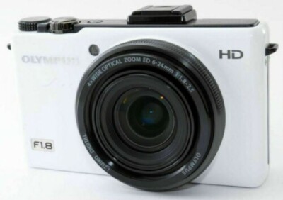 Olympus XZ-1 compact digital camera with original accessories