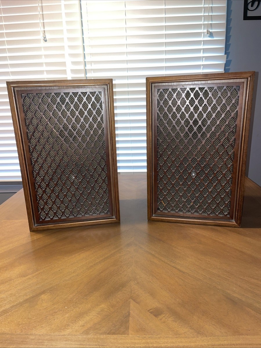 Vintage Sansui SP-30 Bookshelf Speakers. Made in Japan. Tested