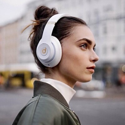 Beats Studio3 Wireless Bluetooth Headphones Beats by Dr Dre