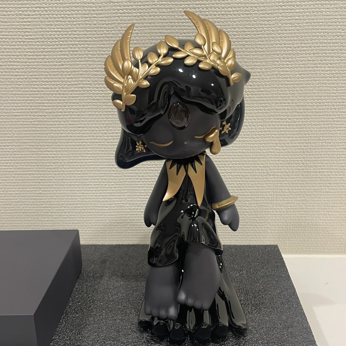 popmart AZURA Dark Soul 限定版 AZURA Dark Soul Figurine - POP MART