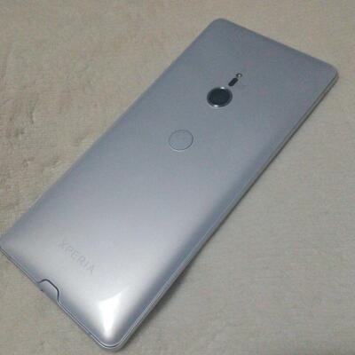 Sony Xperia XZ3 - 64GB - White Silver (Unlocked) (Dual SIM) for