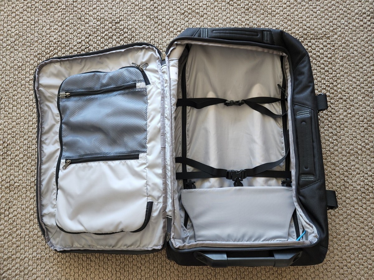 Patagonia Transport Roller | 60L & 90L Rolling Duffle Bags | EUC