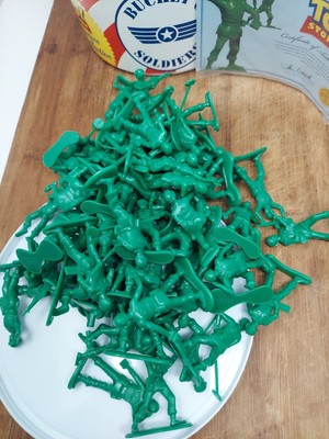 未開封 トイストーリー BUCKET O SOLDIERS グリーンアーミーメン