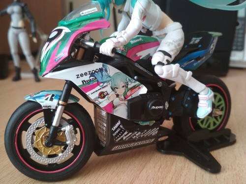 Max Factory Figma EX Ride Spride 07 Racing Miku TT Zero 13