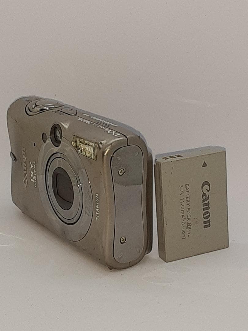 デジタルカメラ Canon IXY DIGITAL2000IS Canon IXY 2000IS デジタル