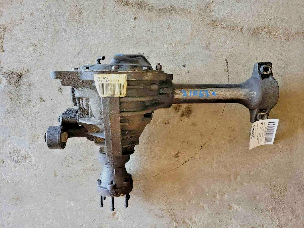 2002-2007 Jeep Liberty Front Axle Differential Carrier 3.73 Ratio