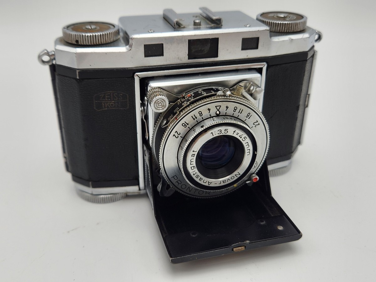 Vintage Zeiss Ikon Contina II Folding Rangefinder Camera w/ Novar