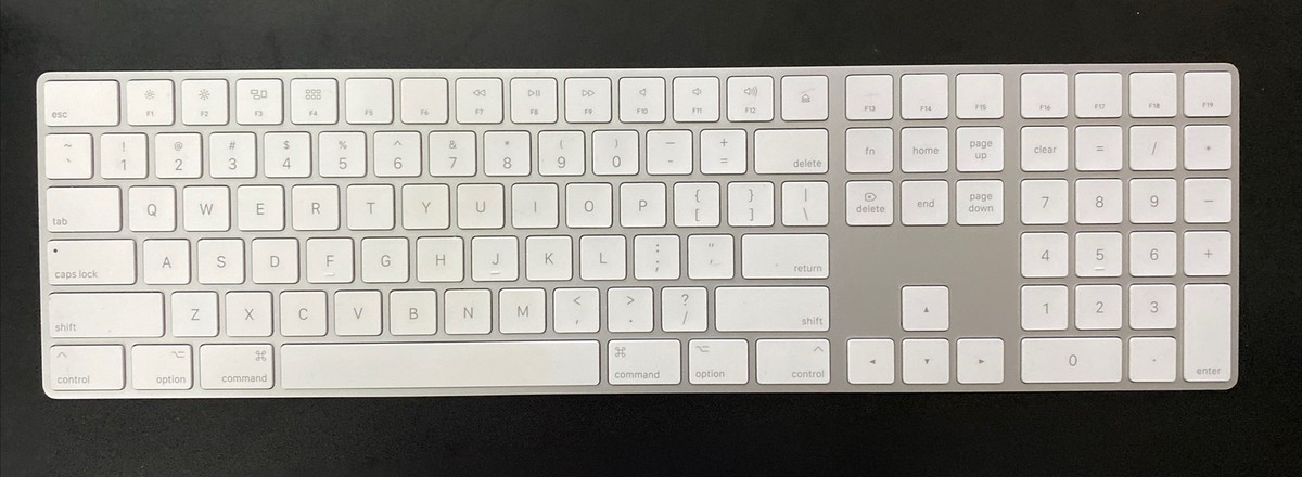 Apple Magic Keyboard 2 with Numeric Keypad Silver | eBay