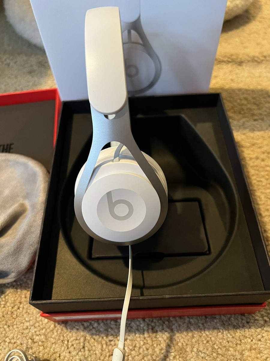 Beats EP Wired On-Ear Headphones - Battery Free, Built in Mic | eBay