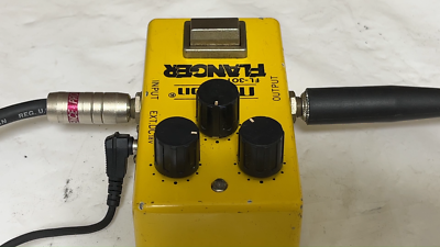 Maxon FL-301 Flanger 1980s Vintage Guitar Pedal Made in Japan