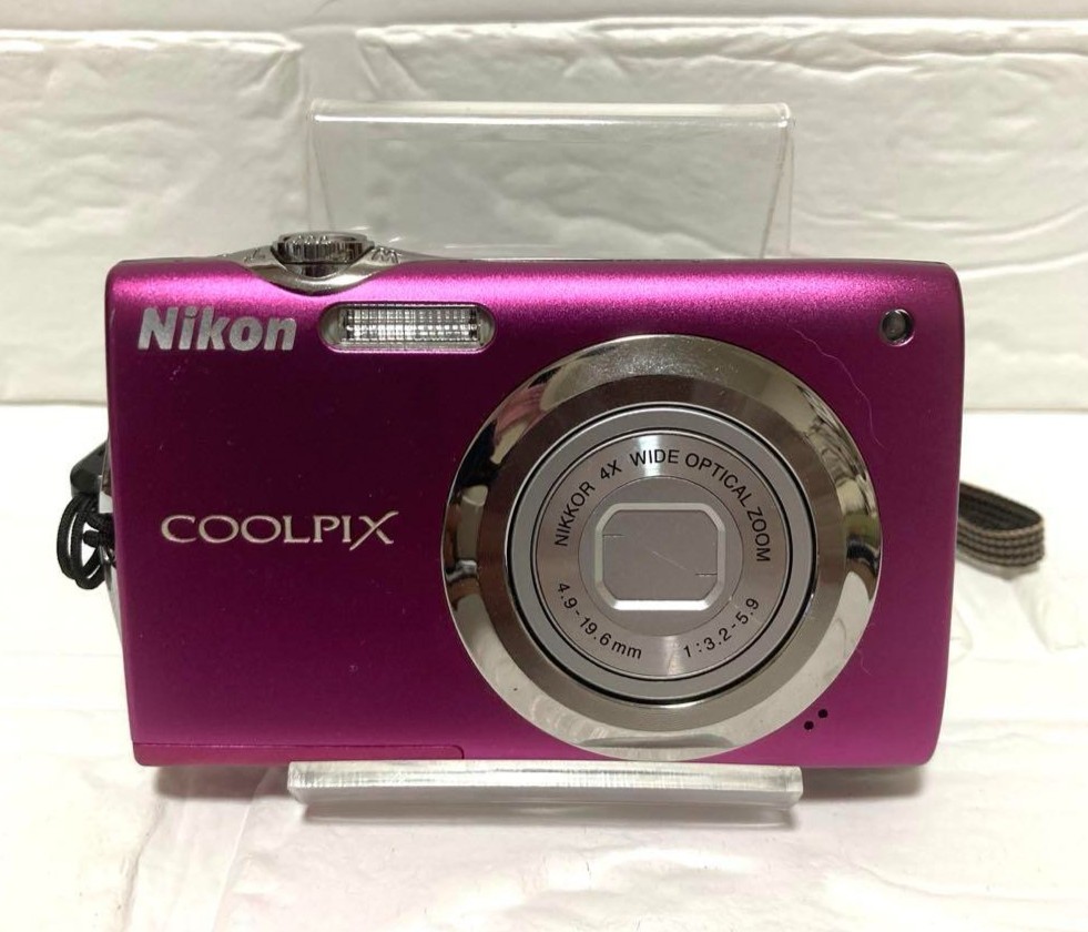Nikon Coolpix S3000 pink 12.0 MP Wide 4x Optical Zoom Digital