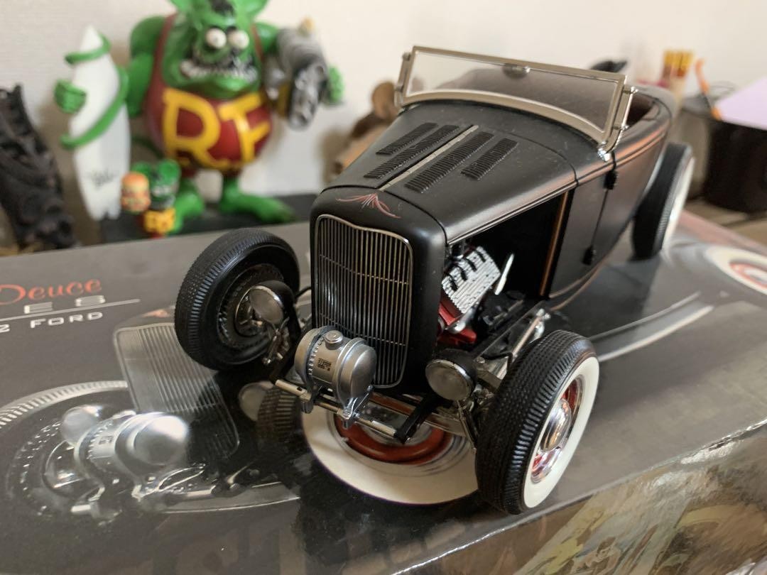 ミニカー GMP VINTAGE DEUCE 1/18 GMP Vintage Deuce Series Release#1