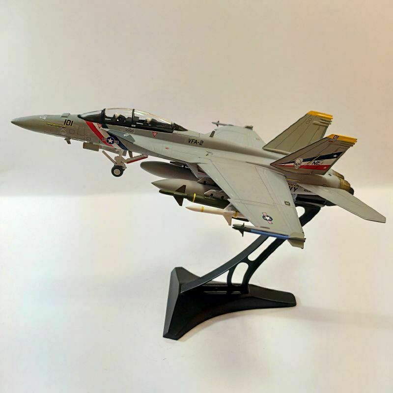 航空機・ヘリコプター FA-18C HORNET 1/72 DRAGON 航空機