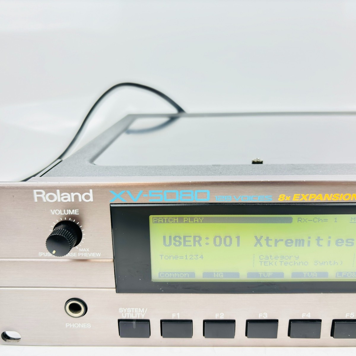 Roland XV-5080 128-Voice Synthesizer Module With Power Cable