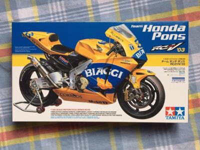 タミヤ 1/12 ホンダ RC211V '03Team Honda Pons Team Honda Pons