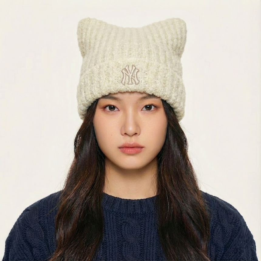 MLB Korea Plush Meow Beanie NY Yankees Black Cat Ear Hat Fuzzy