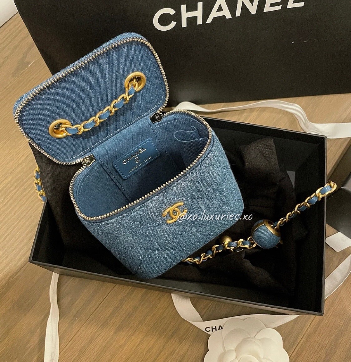 CHANEL非売品デニムノベルティケース【シャネル】 CHANEL非売品デニム