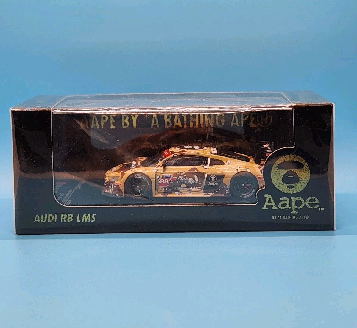 Tarmac Works 1:64 Aape Bathing Ape Audi R8 LMS Cup 2016 Shanghai