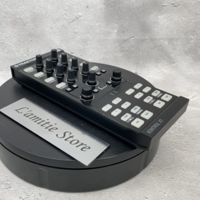 Traktor Kontrol X1 MK2 専用ケース付き DJコントローラ Traktor