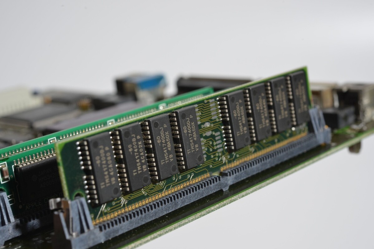 Apple Macintosh LC575ロジックボード