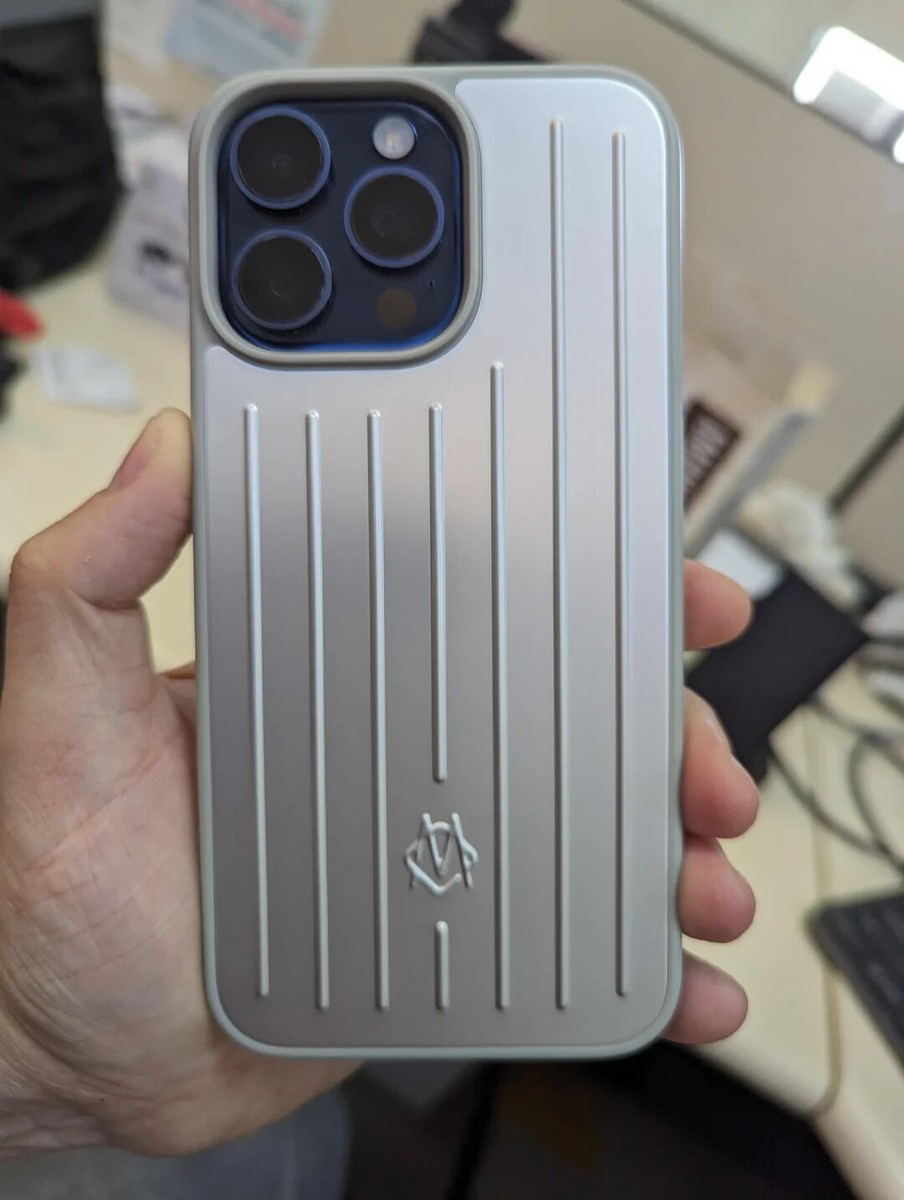 新品-未使用-RIMOWA iPhone 16 ケース シルバー A Rimowa iPhone Case