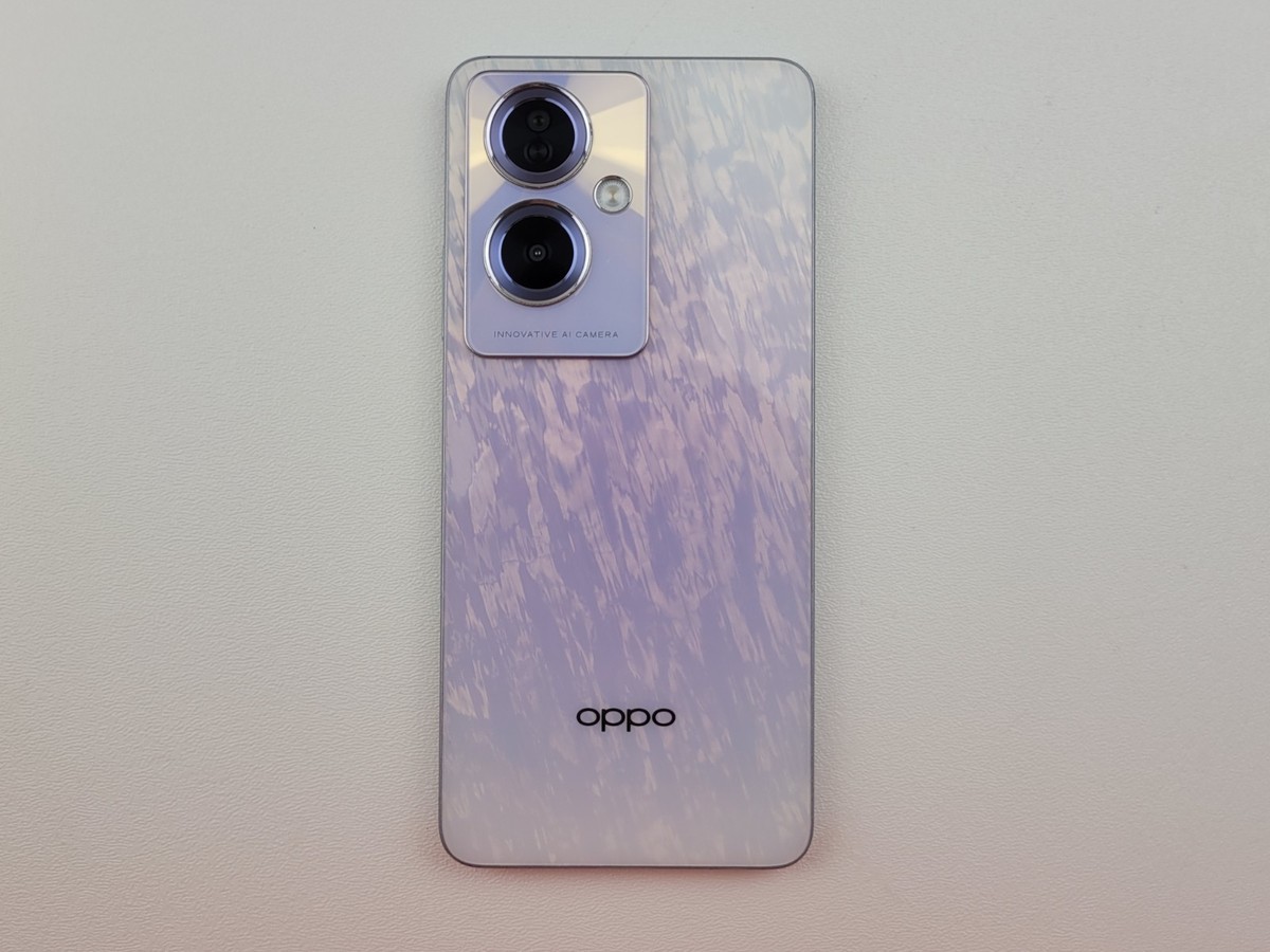 oppo A79 5G (CPH2557) 256GB - Dazzling Purple (GSM Unlocked) Dual