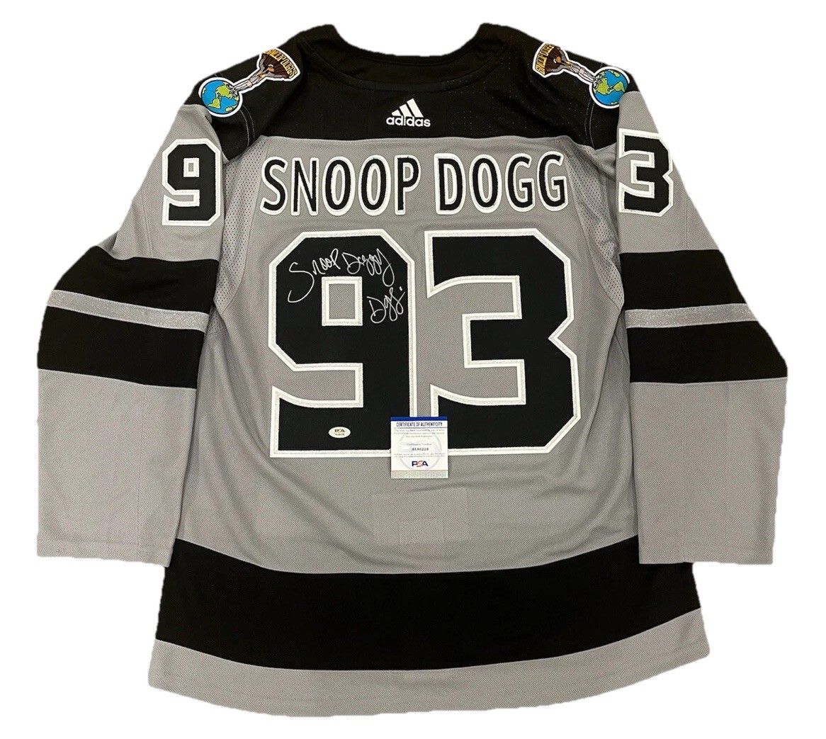 Snoop Dogg Signed Autographed AUTHENTIC Los Angeles Kings #93