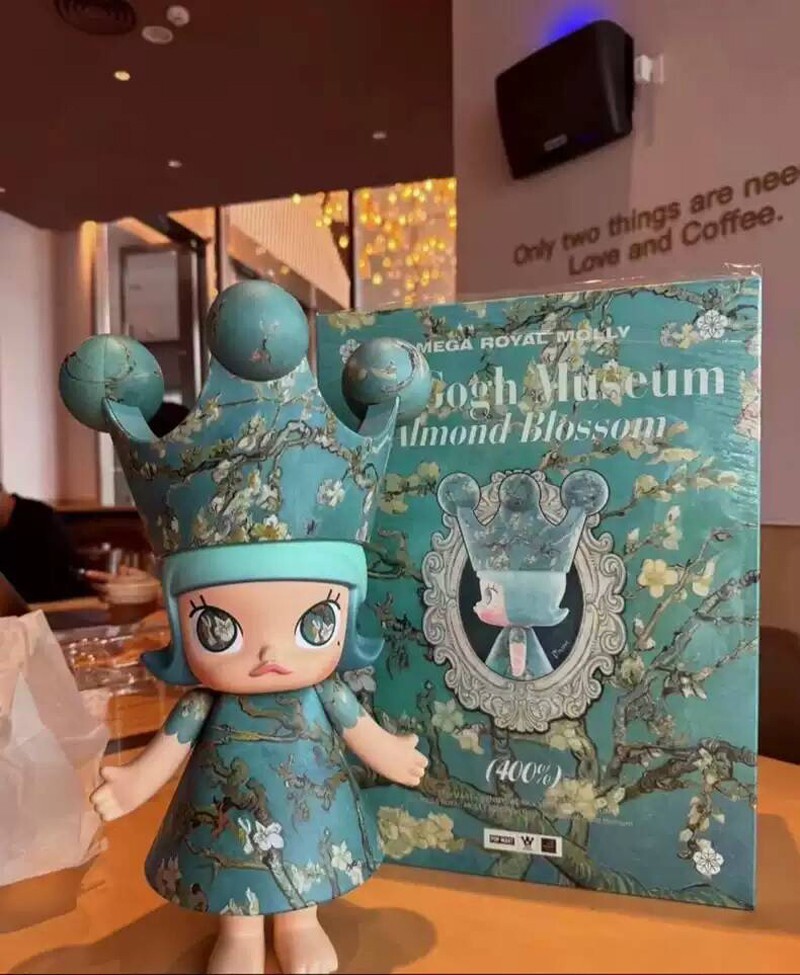 Popmart Mega Royal Molly Van Gogh 400%