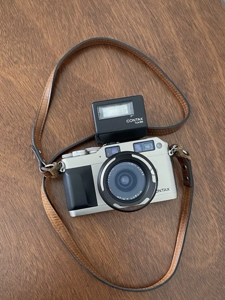 マ*ラ様 CONTAX G1＋45mm F2レンズ TLA 200フラッシュ、フ マ*ラ様