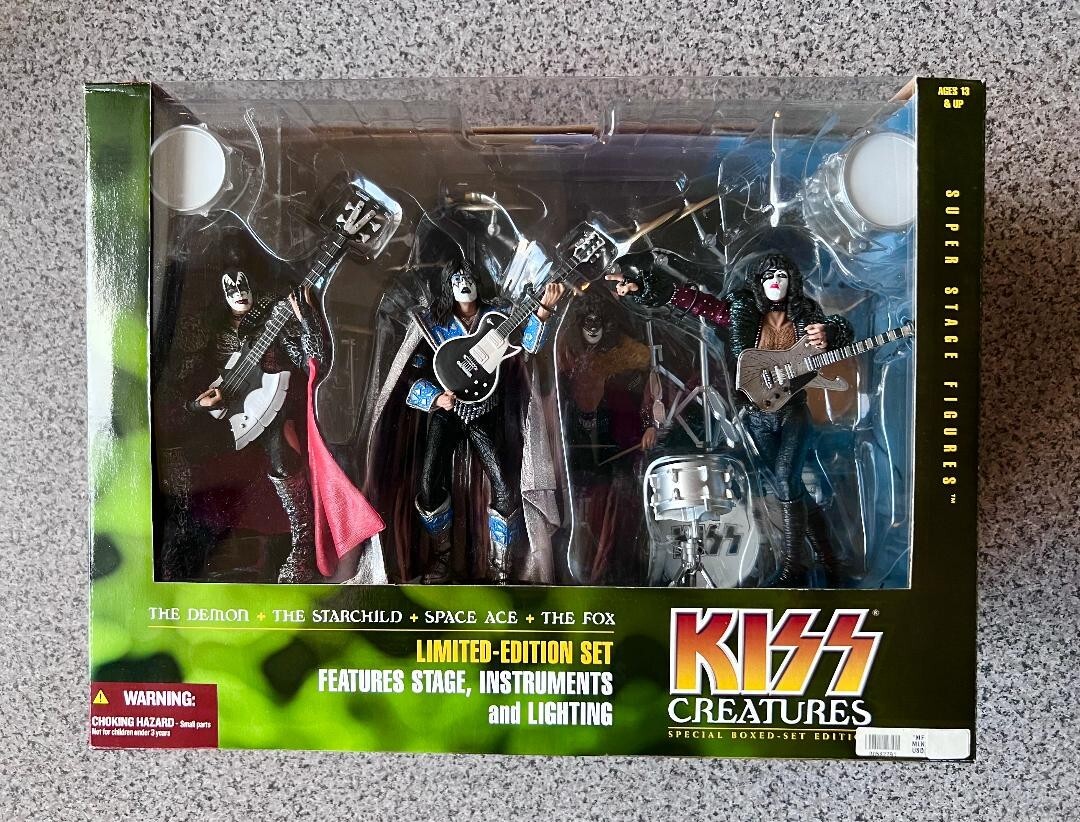 KISS ALIVE SPECIAL BOX フィギュア KISS ALIVE 限定版フィギュア