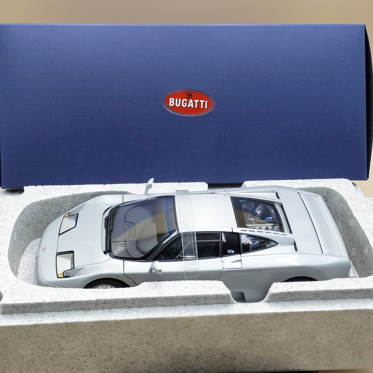 AUTOart 1/18 Bugatti EB 110 GT EB110 Silver 70979 diecast model