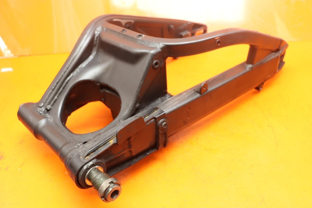 2004 Kawasaki Ninja Zx10 ZX 10 Zx10r Swingarm Rear Suspension