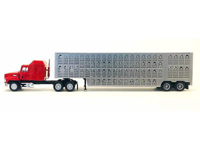 Mack CH 613 with Sleeper Cab Red with Silver Livestock Trailer 1