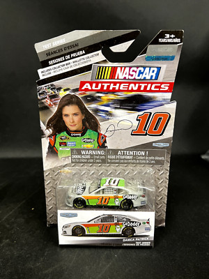Danica Patrick 2017 NASCAR ミニカー｜DANICA PATRICK Aspen Dental