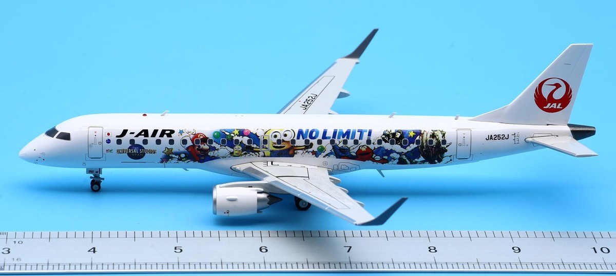 日本航空 JAL 日本航空 ミニオンズ ERJ-190 1/200 JA248J スタンド付属