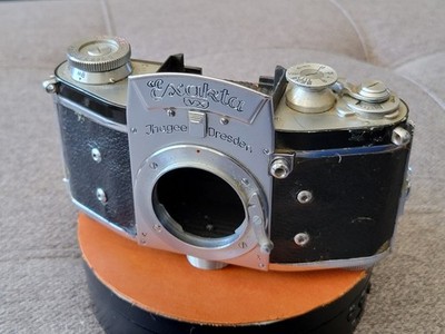 EXAKTA VAREX lla ボディ Ihagee EXAKTA VAREX lla ボディ Ihagee