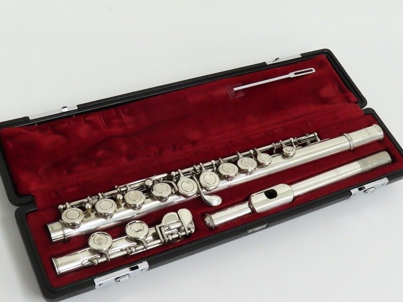 YAMAHA YFL-211S フルート本体 ケース付き YAMAHA YFL-211S フルート