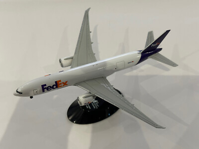 FedEx・Boeing777-200Fプラモデル Boeing 777-200F FedEx