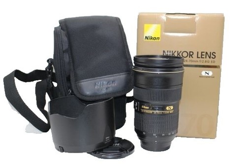 Nikon AF-S Zoom Nikkor 28-70mm f/2.8D ED-IF Autofocus Lens * Focus
