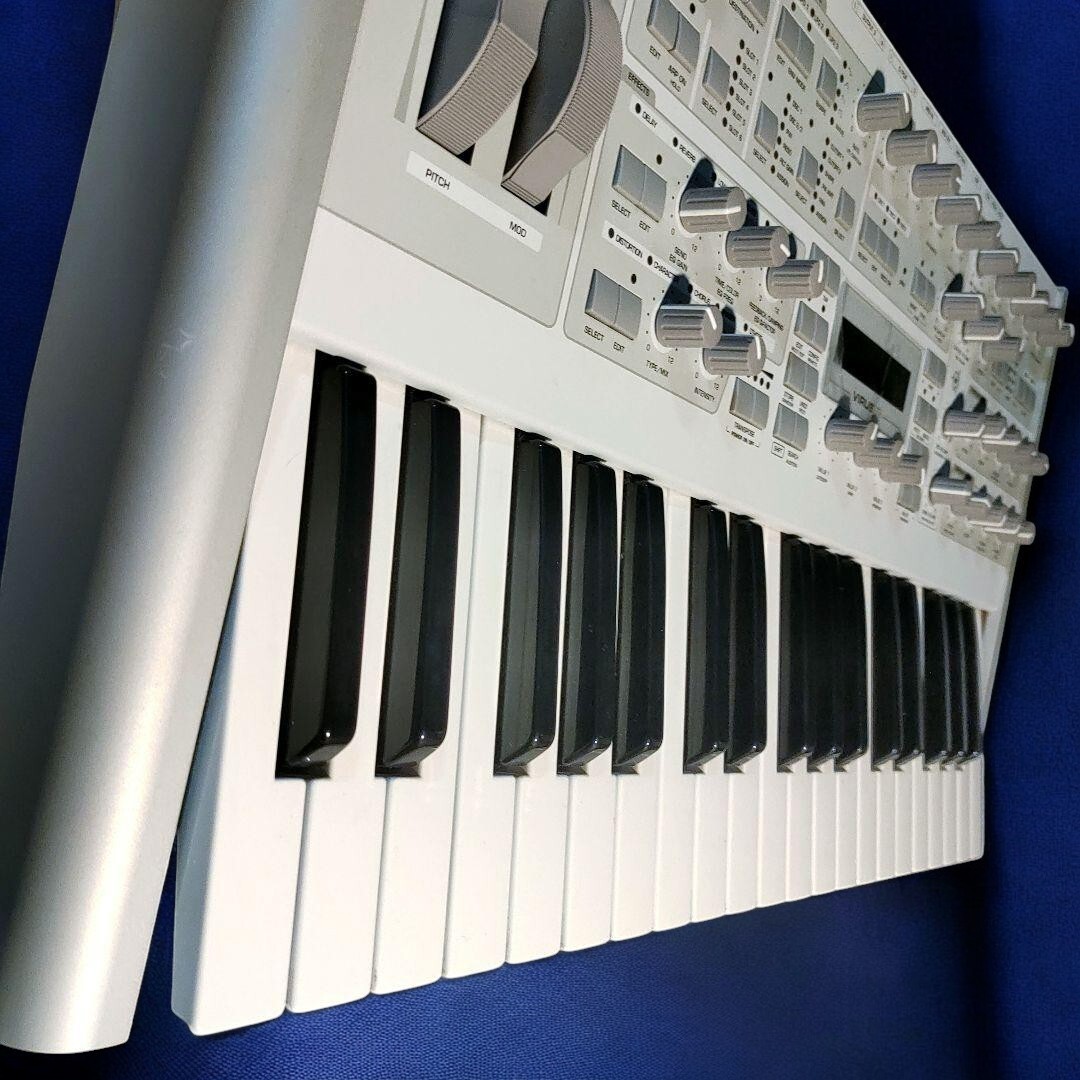 Access Virus Ti2 Polar Virtual analog synthesizer Tested/working