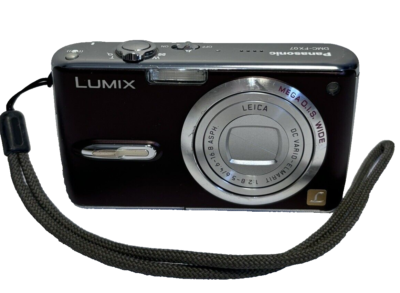 Panasonic LUMIX DMC-FX07 7.2MP Digital Camera FOR PARTS NOT