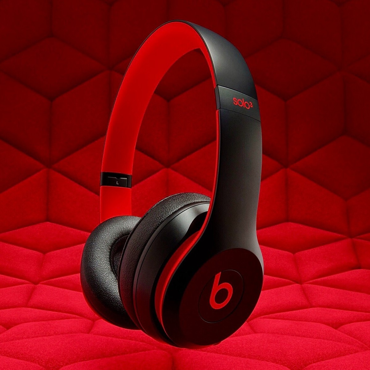NEW SEALED - Beats Solo3 Wireless Headphones Decade Collection