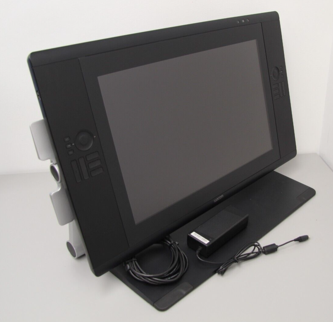 青森引き取り】Cintiq 24HD DTH-2400 液タブ 青森引き取り】Cintiq