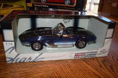 1961 Chevrolet Corvette Mako Shark Dark Blue 1/18 Diecast Model