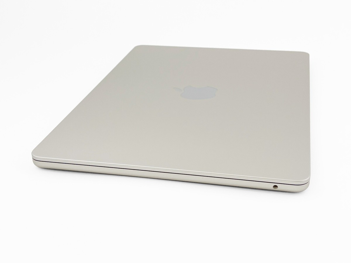 2022 Apple MacBook Air 13-inch M2 Chip 8GB RAM 512GB SSD Starlight